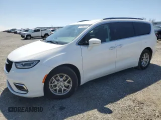 2022 Chrysler Pacifica Touring L with VIN 2C4RC1BG0NR198249, listed as a Copart auction lot 51989725 with 62,237 mi miles and Salvage Title. Bid and sale history available at DreamBid. Image 1.