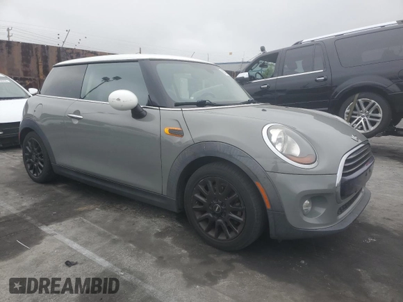 2018 MINI Hardtop Cooper with VIN WMWXP5C50J2G62603, listed as a Copart auction lot 60757455 with 113,039 mi miles and Clean title. Bid and sale history available at DreamBid. Image 4.