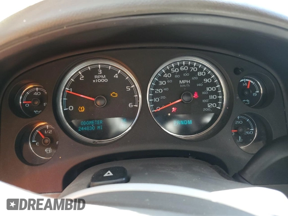 2014 Chevrolet Suburban LT z VIN 1GNSCJE00ER157634, wystawiony jako Copart lot #53271405 z przebiegiem 244 830 mil mil oraz Czysty tytuł • Clean title. Historia ofert i sprzedaży dostępna na DreamBid. Obrazek 9.