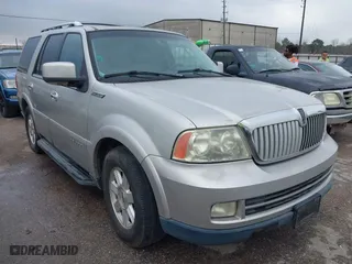 2006 Lincoln Navigator Luxury with VIN 5LMFU27506LJ01597, listed as a IAAI auction lot 41693004 with 1 mi miles. Bid and sale history available at carsss.com. Image 1.