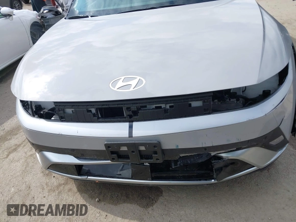 2025 Hyundai Ioniq 5 z VIN 7YAKM4DA8SY002745, wystawiony jako IAAI lot #42135641 z przebiegiem 686 mil mil oraz . Historia ofert i sprzedaży dostępna na DreamBid. Obrazek 6.