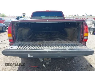 2001 Chevrolet Silverado 1500 LS with VIN 2GCEC19T311199096, listed as a IAAI auction lot 41919758 with 130,632 mi miles. Bid and sale history available at carsss.com. Image 19.