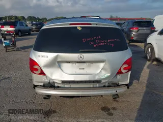 2008 Mercedes-Benz R-Class 3.5L with VIN 4JGCB56E48A073428, listed as a IAAI auction lot 41398278 with 125,922 mi miles. Bid and sale history available at carsss.com. Image 12.