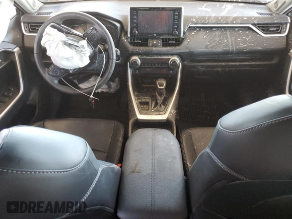 2021 Toyota RAV4 XLE Premium with VIN 2T3C1RFV4MC092721, listed as a Copart auction lot 56980835 with 31,640 mi miles and Salvage title. Bid and sale history available at DreamBid. Image 8.