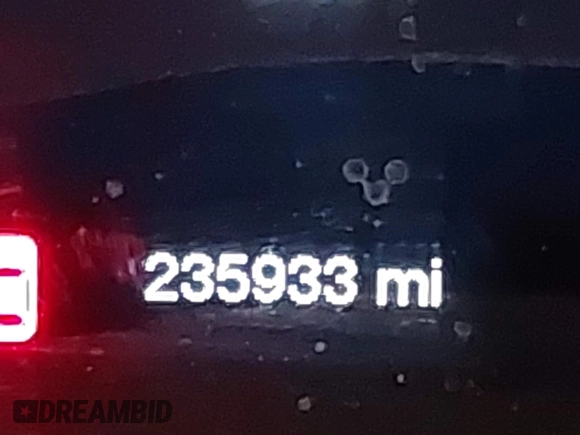 2015 Jeep Cherokee Sport with VIN 1C4PJMAB8FW594202, listed as a IAAI auction lot 40920153 with 235,933 mi miles. Bid and sale history available at carsss.com. Image 15.