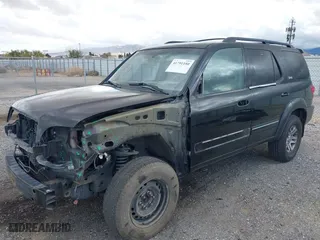 2005 Toyota Sequoia SR5 with VIN 5TDZT34AX5S247162, listed as a IAAI auction lot 41791180 with 154,936 mi miles. Bid and sale history available at carsss.com. Image 2.