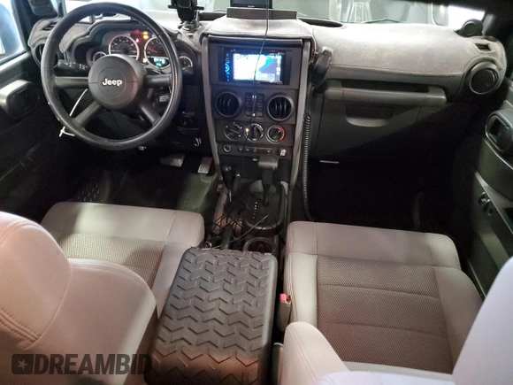 2008 Jeep Wrangler Unlimited Rubicon with VIN 1J4GA69148L591013, listed as a Copart auction lot 53931315 with 164,396 mi miles and Clean title. Bid and sale history available at DreamBid. Image 8.