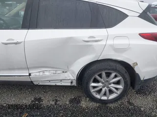 2019 Acura RDX with VIN 5J8TC2H39KL028834, listed as a IAAI auction lot 41746083 with 60,812 mi miles. Bid and sale history available at carsss.com. Image 18.