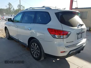 2014 Nissan Pathfinder SV with VIN 5N1AR2MN4EC626860, listed as a IAAI auction lot 42094147 with 275,819 mi miles. Bid and sale history available at carsss.com. Image 3.