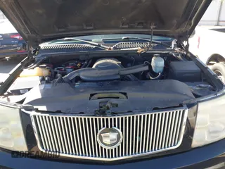 2004 Cadillac Escalade z VIN 1GYEC63T94R235191, wystawiony jako IAAI lot #42314704 z przebiegiem 164 935 mil mil oraz . Historia ofert i sprzedaży dostępna na DreamBid. Obrazek 10.
