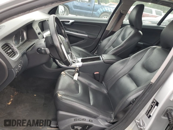 2016 Volvo V60 T5 Drive-E Premier with VIN YV140MEK5G1290897, listed as a Copart auction lot 56421405 with 165,600 mi miles and Clean Title. Bid and sale history available at DreamBid. Image 7.