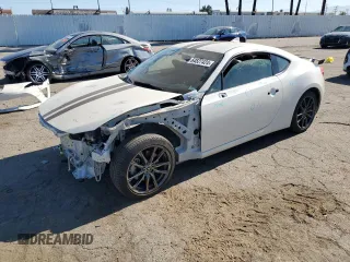 2017 Toyota 86 with VIN JF1ZNAA15H8707068, listed as a Copart auction lot 64527424 with 0 mi miles and Salvage Title. Bid and sale history available at carsss.com. Image 1.
