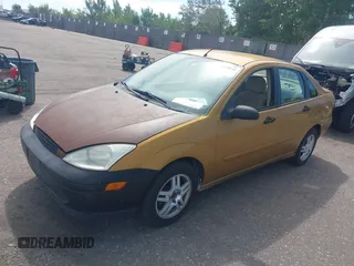 2001 Ford Focus SE with VIN 1FAFP34P81W369028, listed as a IAAI auction lot 40325039 with 147,277 mi miles and . Bid and sale history available at carsss.com. Image 2.