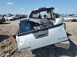 2015 Nissan Frontier S with VIN 1N6AD0EV6FN745129, listed as a Copart auction lot 70427893 with Not provided miles and Salvage title. Bid and sale history available at DreamBid. Image 6.