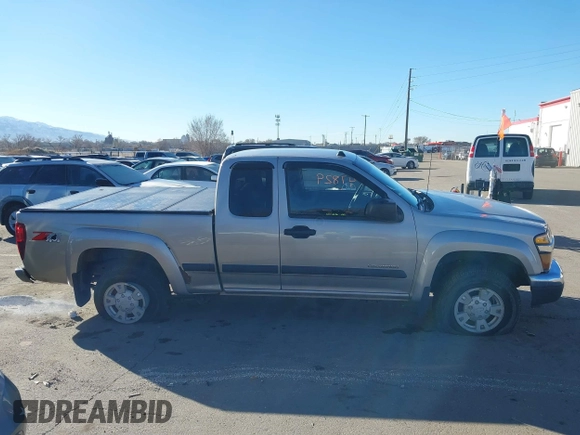2004 Chevrolet Colorado LS Z71 with VIN 1GCDT196448133938, listed as a IAAI auction lot 41647829 with 196,530 mi miles. Bid and sale history available at carsss.com. Image 13.