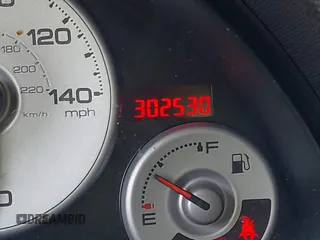 2002 Acura RSX Auto z VIN JH4DC54882C013973, wystawiony jako IAAI lot #42421173 z przebiegiem 302 530 mil mil oraz . Historia ofert i sprzedaży dostępna na DreamBid. Obrazek 12.