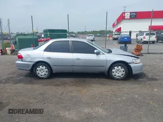 1998 Honda Accord LX с VIN 1HGCG5645WA110496, выставлен на аукционе IAAI как лот 42082333 с пробегом 169 674 миль миль и . История ставок и продаж доступна на DreamBid. Изображение 13.