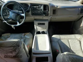 2002 Chevrolet Suburban LT with VIN 3GNEC16TX2G353355, listed as a Copart auction lot 68508734 with 0 mi miles and Clean Title. Bid and sale history available at carsss.com. Image 8.