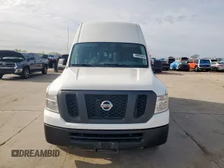 2021 Nissan NV Cargo SV z VIN 1N6BF0LY0MN802188, wystawiony jako Copart lot #49993645 z przebiegiem 161 274 mil mil oraz Szkoda całkowita • Salvage title. Historia ofert i sprzedaży dostępna na DreamBid. Obrazek 5.