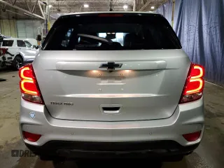 2022 Chevrolet Trax LT with VIN KL7CJPSMXNB557168, listed as a Copart auction lot 43905535 with 21,543 mi miles and Salvage Title. Bid and sale history available at carsss.com. Image 6.