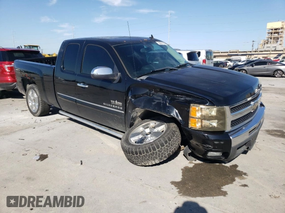 2011 Chevrolet Silverado 1500 LT with VIN 1GCRCSE02BZ450685, listed as a Copart auction lot 50261105 with 95,386 mi miles and Salvage Title. Bid and sale history available at DreamBid. Image 4.