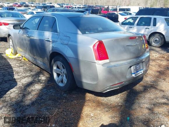 2016 Chrysler 300 with VIN 2C3CCAEG6GH190350, listed as a IAAI auction lot 41649337 with 204,384 mi miles. Bid and sale history available at carsss.com. Image 3.
