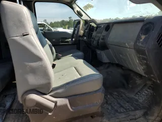 2015 Ford F-250 XLT z VIN 1FT7X2A64FED03898, wystawiony jako Copart lot #55018545 z przebiegiem Nie podano mil oraz Szkoda całkowita • Salvage title. Historia ofert i sprzedaży dostępna na DreamBid. Obrazek 5.