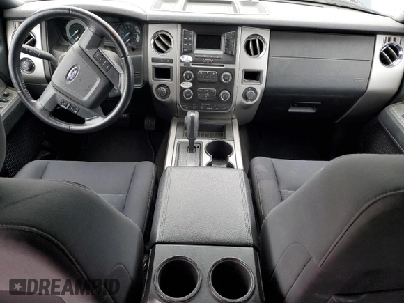 2017 Ford Expedition XLT with VIN 1FMJU1JT4HEA47937, listed as a Copart auction lot 87046964 with Not provided miles and Salvage title. Bid and sale history available at DreamBid. Image 8.