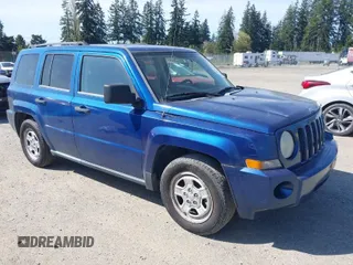 2009 Jeep Patriot Sport with VIN 1J4FT28B29D167558, listed as a IAAI auction lot 42035618 with 166,854 mi miles. Bid and sale history available at carsss.com. Image 1.