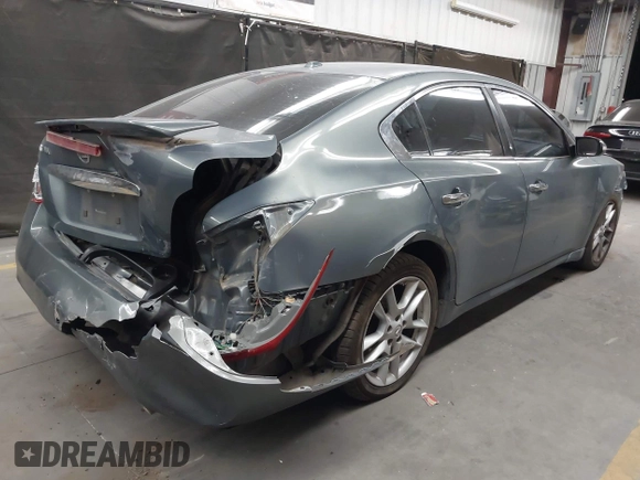 2011 Nissan Maxima SV z VIN 1N4AA5AP0BC838496, wystawiony jako IAAI lot #42326631 z przebiegiem 138 400 mil mil oraz . Historia ofert i sprzedaży dostępna na DreamBid. Obrazek 4.