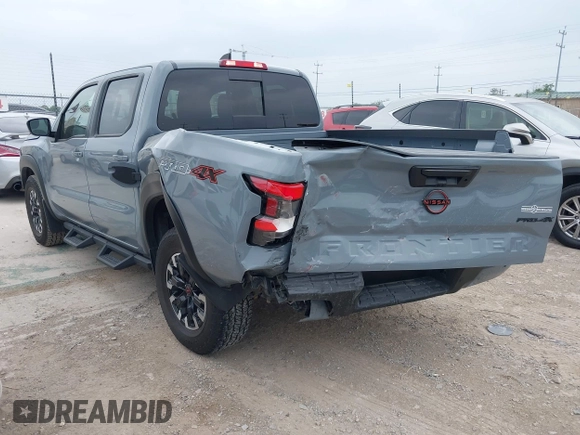 2024 Nissan Frontier SV with VIN 1N6ED1EK2RN630822, listed as a IAAI auction lot 42295643 with 15,548 mi miles and . Bid and sale history available at DreamBid. Image 3.
