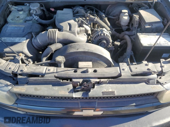 2004 Chevrolet TrailBlazer EXT LT with VIN 1GNET16P946208721, listed as a Copart auction lot 82648204 with 209,910 mi miles and Salvage Title. Bid and sale history available at carsss.com. Image 12.