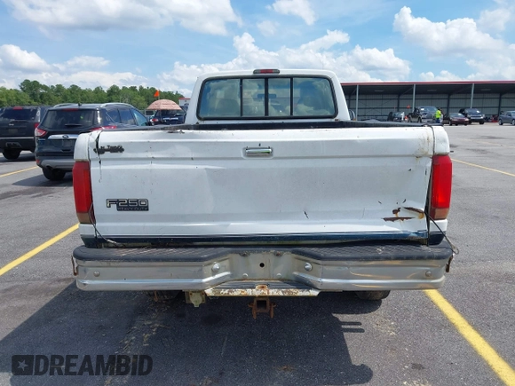 1997 Ford F-250 с VIN 1FTHX26H4VEA03307, выставлен на аукционе IAAI как лот 42491659 с пробегом 177 624 миль миль и . История ставок и продаж доступна на DreamBid. Изображение 13.
