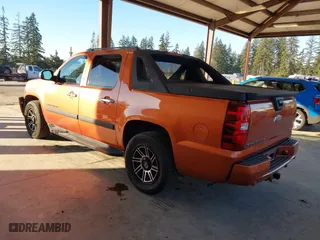 2008 Chevrolet Avalanche LS with VIN 3GNFK123X8G250104, listed as a IAAI auction lot 41383556 with 244,654 mi miles. Bid and sale history available at carsss.com. Image 3.