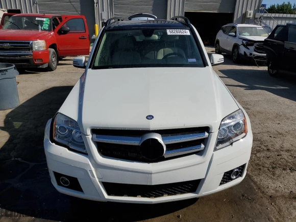 2011 Mercedes-Benz GLK-Class GLK 350 with VIN WDCGG5GB0BF554177, listed as a Copart auction lot 68280624 with 132,276 mi miles and Salvage Title. Bid and sale history available at carsss.com. Image 5.