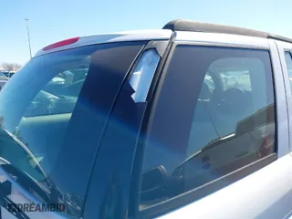 2007 Chevrolet TrailBlazer LT with VIN 1GNDS13S072154177, listed as a IAAI auction lot 41697928 with 21,327 mi miles. Bid and sale history available at carsss.com. Image 6.