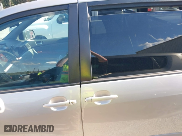 2010 Toyota Sienna XLE with VIN 5TDYK4CC9AS319809, listed as a IAAI auction lot 41885905 with 252,010 mi miles and . Bid and sale history available at DreamBid. Image 14.
