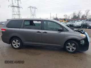 2011 Toyota Sienna with VIN 5TDZK3DC7BS017563, listed as a IAAI auction lot 41442444 with 259,547 mi miles. Bid and sale history available at carsss.com. Image 14.
