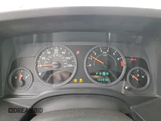 2008 Jeep Patriot Sport z VIN 1J8FT280X8D534394, wystawiony jako Copart lot #53935575 z przebiegiem 122 836 mil mil oraz Szkoda całkowita • Salvage title. Historia ofert i sprzedaży dostępna na DreamBid. Obrazek 9.