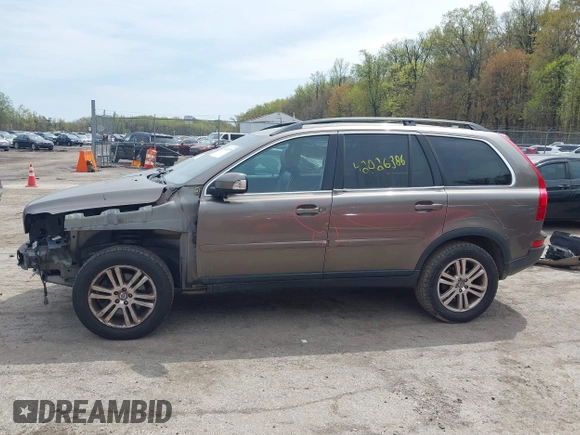 2008 Volvo XC90 I6 with VIN YV4CZ982281470871, listed as a IAAI auction lot 42026386 with 180,936 mi miles. Bid and sale history available at carsss.com. Image 14.