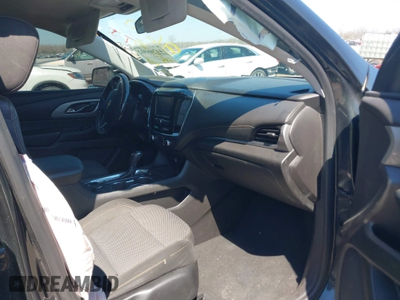 2018 Chevrolet Traverse LT Cloth with VIN 1GNERGKW2JJ158610, listed as a IAAI auction lot 41766502 with 145,200 mi miles. Bid and sale history available at carsss.com. Image 5.