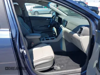 2017 Kia Sportage EX with VIN KNDPN3AC1H7227128, listed as a IAAI auction lot 42000430 with 108,878 mi miles and . Bid and sale history available at carsss.com. Image 5.