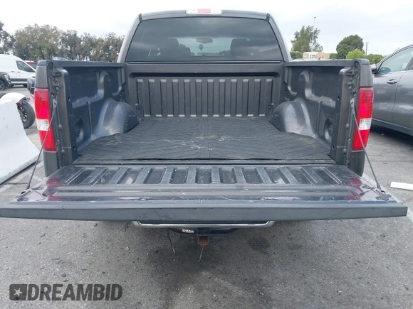 2005 Ford F-150 XLT with VIN 1FTPW12505KE81102, listed as a IAAI auction lot 42200085 with 88,030 mi miles and . Bid and sale history available at carsss.com. Image 12.