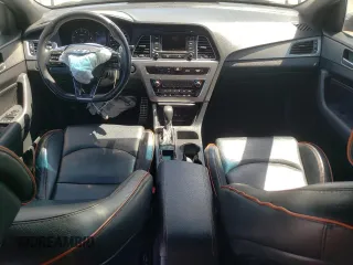 2015 Hyundai Sonata Sport z VIN 5NPE34AB2FH223690, wystawiony jako Copart lot #58958085 z przebiegiem 140 527 mil mil oraz Szkoda całkowita • Salvage title. Historia ofert i sprzedaży dostępna na DreamBid. Obrazek 8.