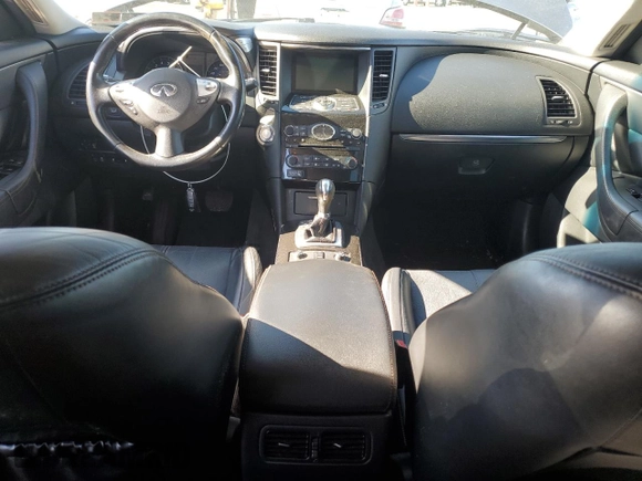 2016 Infiniti QX70 z VIN JN8CS1MW2GM751247, wystawiony jako Copart lot #44901785 z przebiegiem 83 920 mil mil oraz Szkoda całkowita • Salvage title. Historia ofert i sprzedaży dostępna na DreamBid. Obrazek 8.