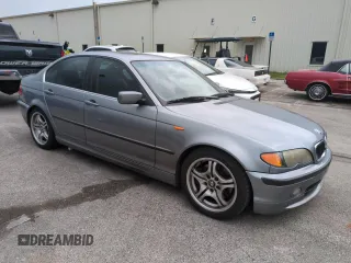 2005 BMW 3 Series 330i with VIN WBAEV53455KM42056, listed as a Copart auction lot 75910624 with 136,892 mi miles and Salvage Title. Bid and sale history available at carsss.com. Image 4.