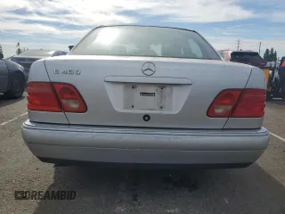 1998 Mercedes-Benz E with VIN WDBJF70F6WA643471, listed as a Copart auction lot 77189934 with 251,579 mi miles and Clean Title. Bid and sale history available at DreamBid. Image 6.