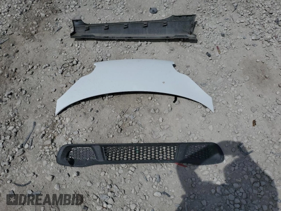 2015 Smart fortwo Passion с VIN WMEEJ3BA6FK807938, выставлен на аукционе Copart как лот 53860475 с пробегом 77 748 миль миль и Списание • Salvage title. История ставок и продаж доступна на DreamBid. Изображение 12.