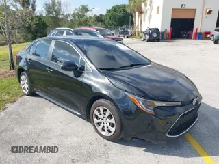 2022 Toyota Corolla LE with VIN JTDEPMAE1NJ206769, listed as a IAAI auction lot 41875080 with 37,576 mi miles. Bid and sale history available at carsss.com. Image 1.