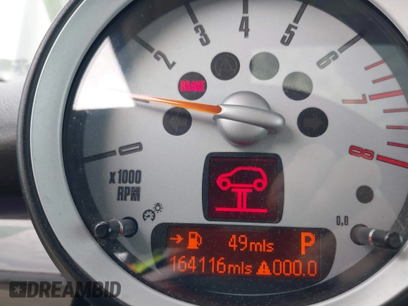 2010 MINI Hardtop with VIN WMWMF3C54ATZ21451, listed as a IAAI auction lot 42111383 with 164,116 mi miles and . Bid and sale history available at DreamBid. Image 7.